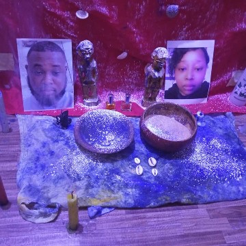 Rituel d’amour puissant avec photo : Selon les pratiques du grand marabout Suisse Maître IFA DJOGBE, implique l’utilisation des ...